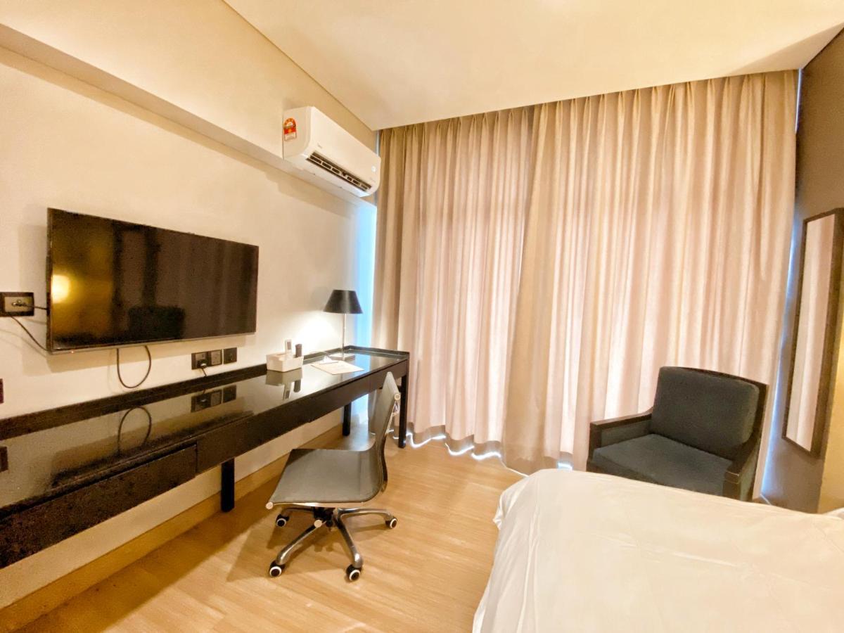 Straits Suite By C Homestay Malacca エクステリア 写真