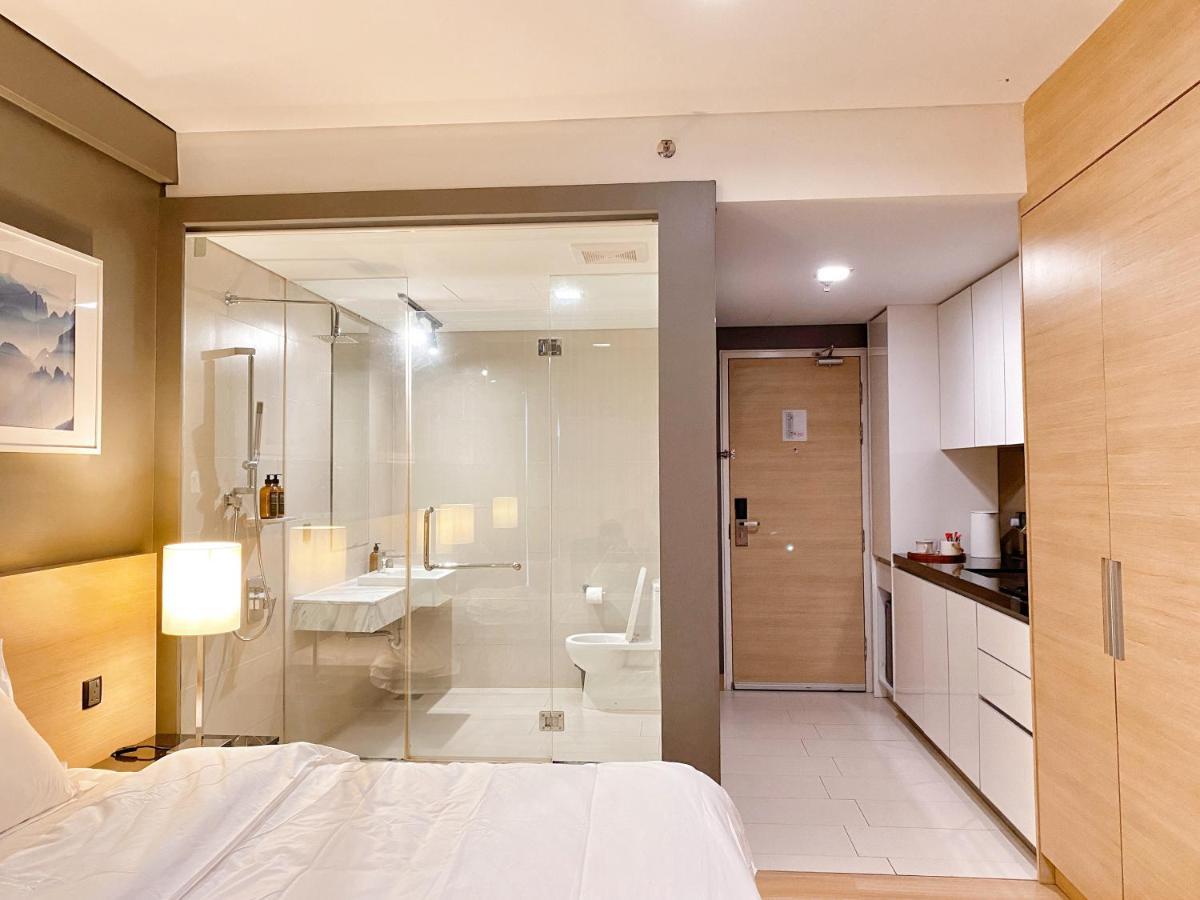 Straits Suite By C Homestay Malacca エクステリア 写真
