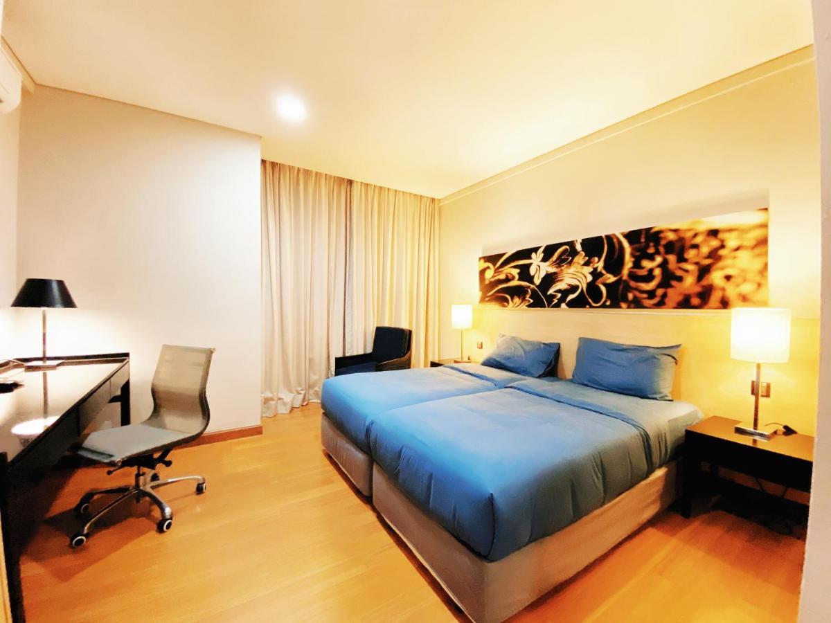 Straits Suite By C Homestay Malacca エクステリア 写真