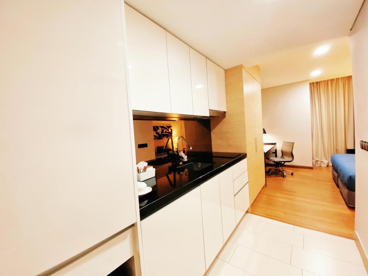Straits Suite By C Homestay Malacca エクステリア 写真
