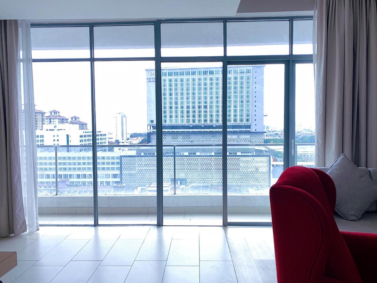 Straits Suite By C Homestay Malacca エクステリア 写真