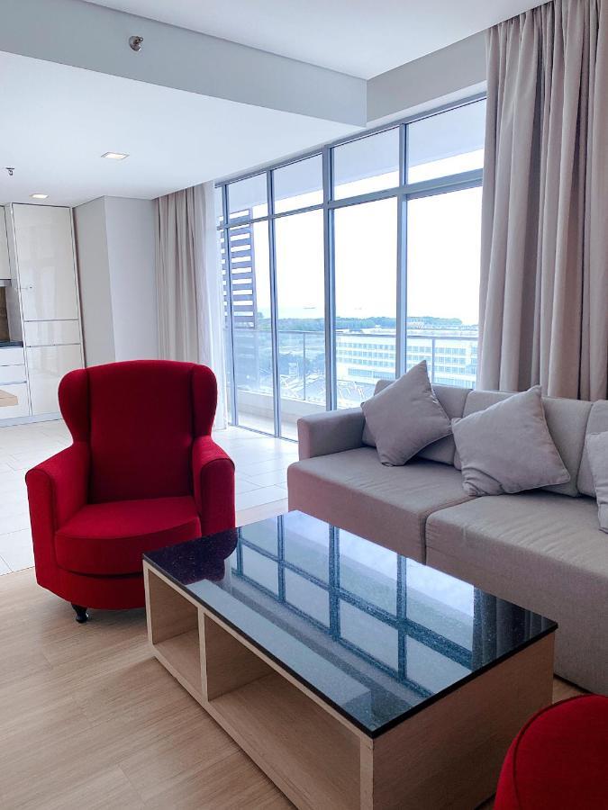 Straits Suite By C Homestay Malacca エクステリア 写真