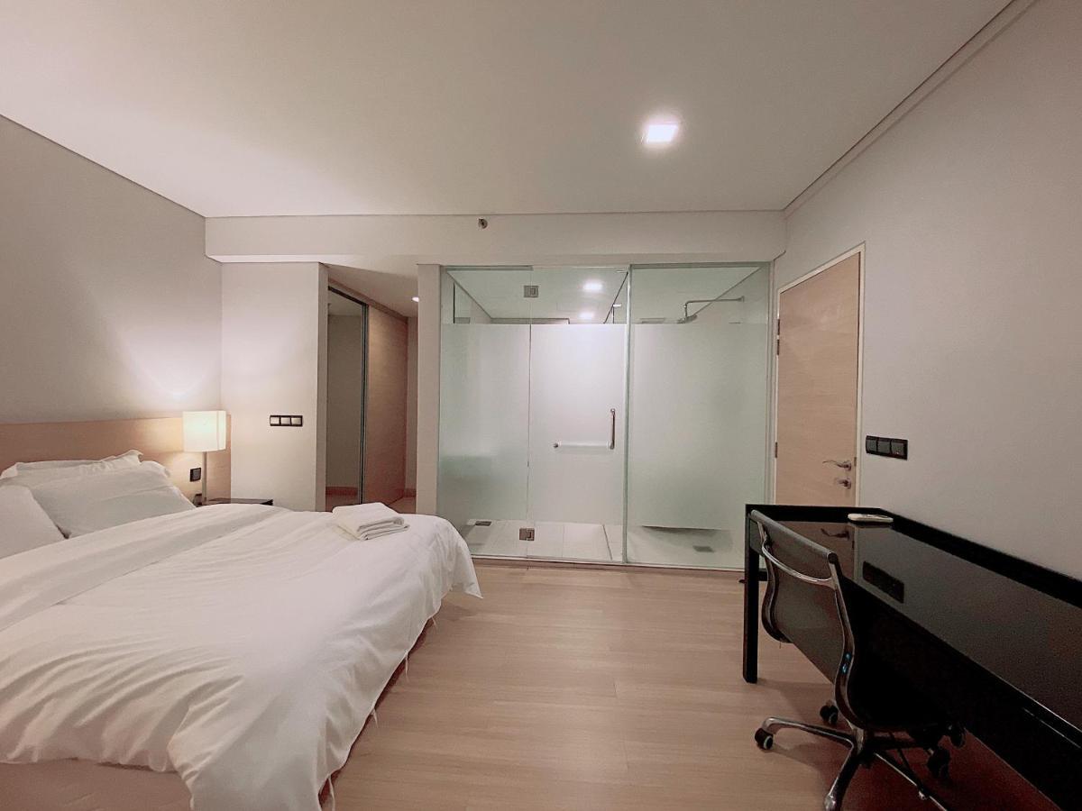 Straits Suite By C Homestay Malacca エクステリア 写真