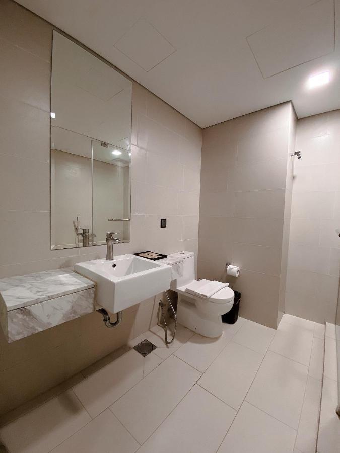 Straits Suite By C Homestay Malacca エクステリア 写真