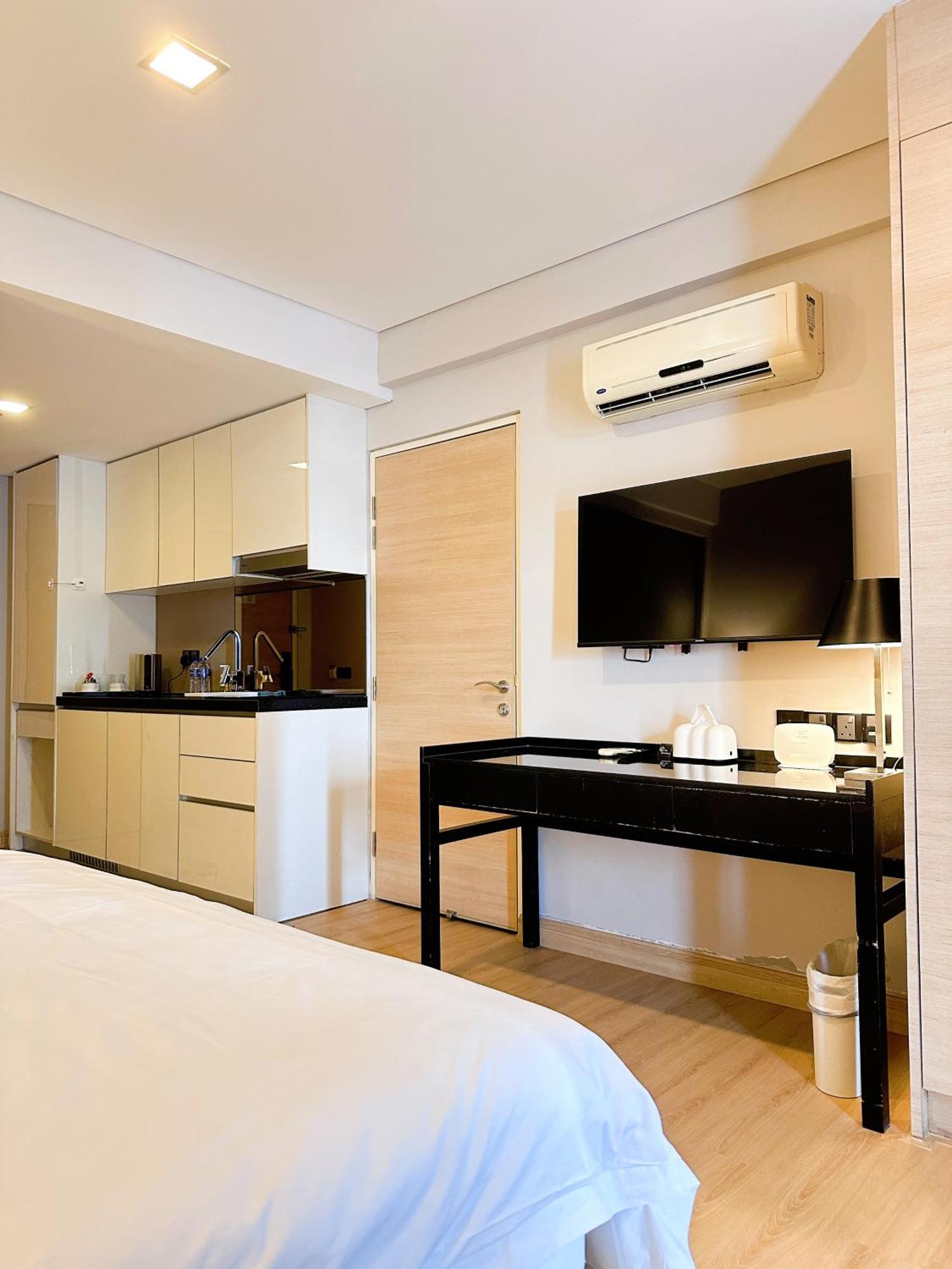 Straits Suite By C Homestay Malacca エクステリア 写真